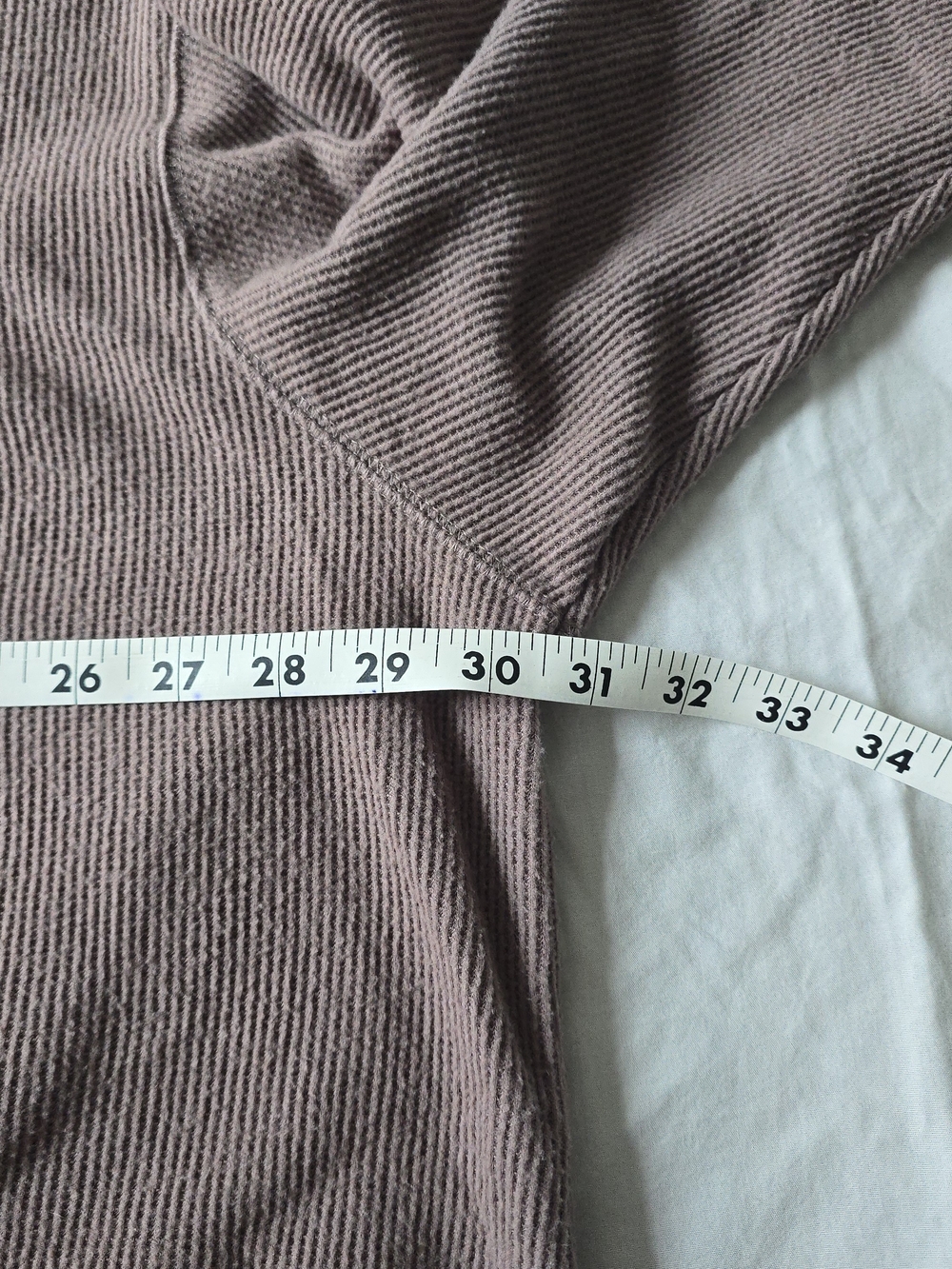 Relaxed V-Neck Women’s Sweater in Mauve Brown - Picture 3 of 4